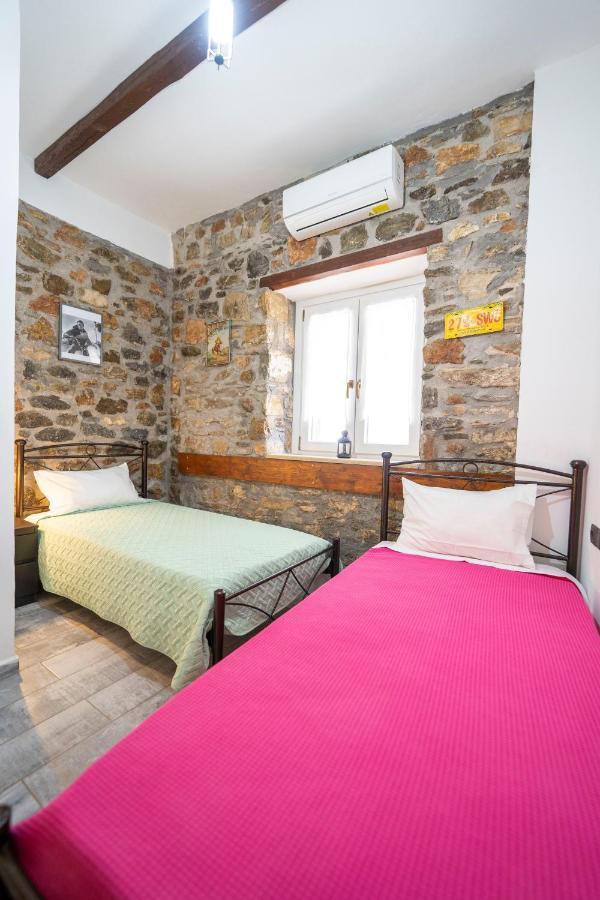 Flora'S Beach And Pool Villa In Syros Liaropá Exterior foto